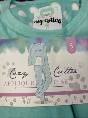 Girls' Aqua Appliqué Pajama Set